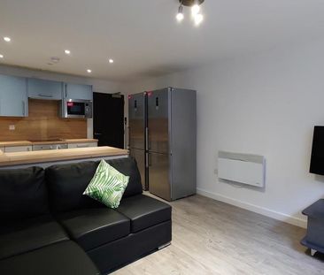 5 bedroom flat share to rent - Photo 5
