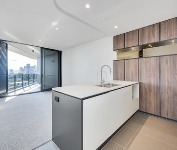 Valencia Residences - Photo 3