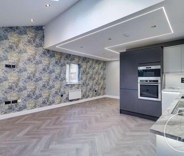 St Martins Apartments, Chapeltown Road, Leeds, LS7 - Photo 2