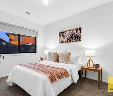 GREAT FAMILY HOME! - Photo 3