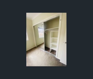 Charming Family Home in a Serene Neighbourhood - Photo 2