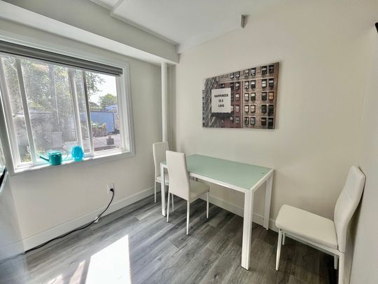 For Lease - 5 Sorauren Avenue Unit# 7, Toronto, Ontario - Photo 1
