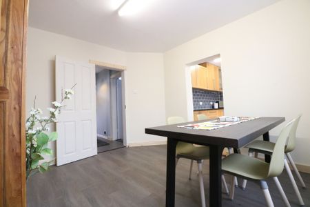 3 Bed Semi-Detached House, Mitchell Way, NW10 - Photo 5