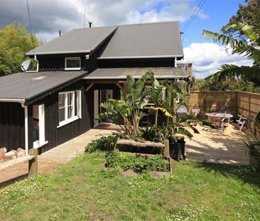 Surfdale 3 bedroom $750 p/w - Photo 1