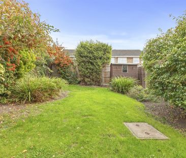 Hillary Close, Aylesbury - Photo 6