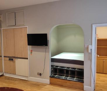 Studio to rent - Photo 6