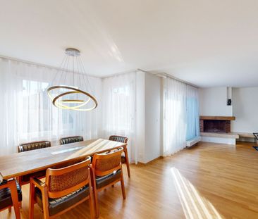 Elegant 4-Room Furnished Apartment with Fireplace and 3 Balconies in Zürich Seefeld - Photo 3