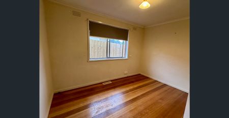 Spacious 3 Bedroom family home - Photo 4