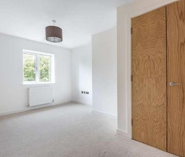 Ainger Close, Aylesbury, HP19 - Photo 1