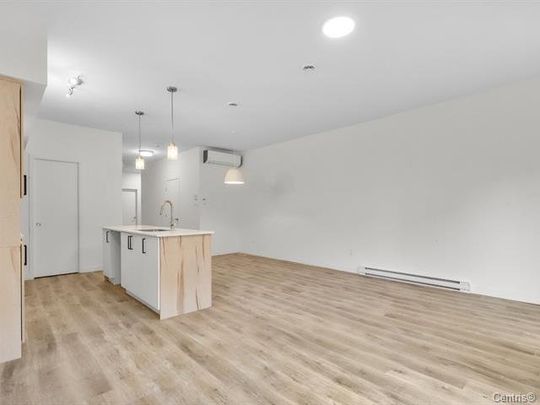 Appartement à louer - Terrebonne (Lachenaie) (Carrefour des Fleurs) Appartement à louer - Terrebonne (Lachenaie) (Carrefour des Fleurs) - Photo 1