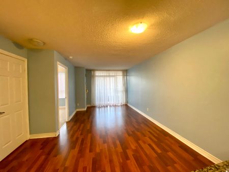 For Lease - 310 Burnhamthorpe Road Unit# 1807, Mississauga, Ontario - Photo 4