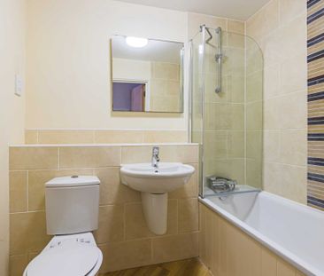 1 bed Flat for rent - Photo 5