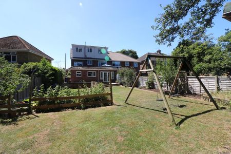 5 bedroom semi-detached house to rent - Photo 5