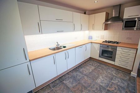 2 bedroom apartment to rent - Photo 5