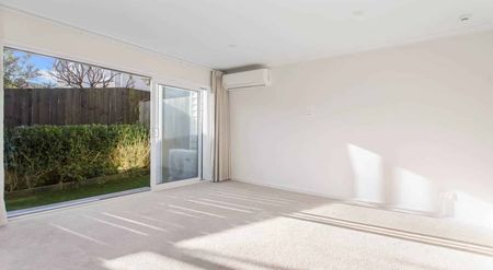 Comfortable and Modern! - Photo 2