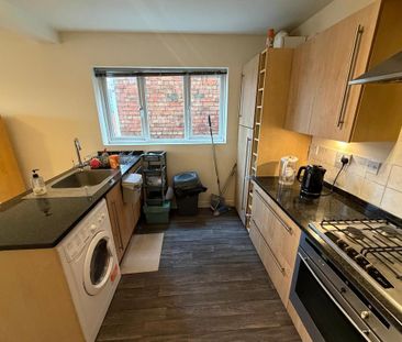 2 bedroom flat to rent - Photo 4