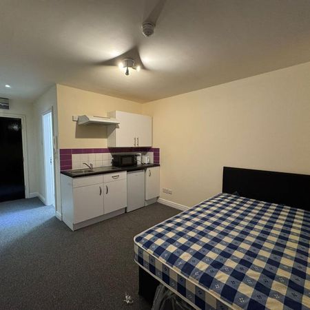 Studio to rent - Photo 3