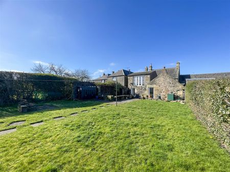 3 Bed Cottage - Terraced - Photo 4