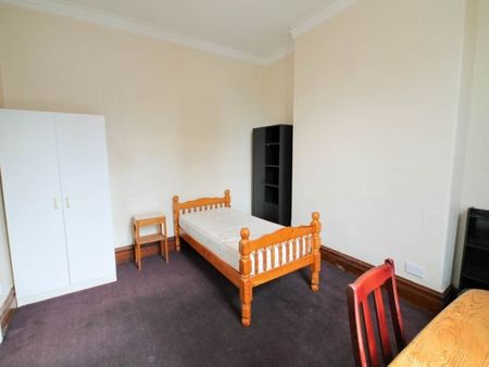 8 Bed - Caradog Road, Aberystwyth, Ceredigion - Photo 5