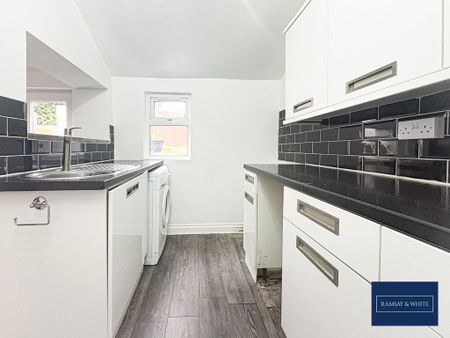 2 bedroom terraced house to rent - Photo 2