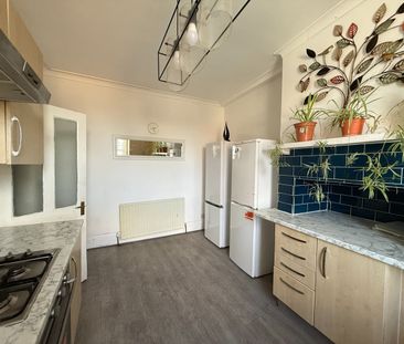 3 Bed Flat, Electric Mansions, SW9 - Photo 5