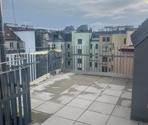 Neuwertige DG-Wohnung 99m², 3 Zimmer, Terrasse, Garage, 1100 Wien, Top Ausstattung! - Photo 3