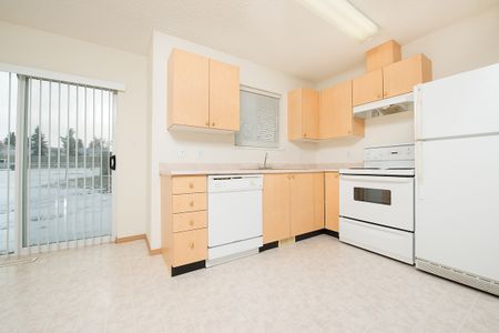 Grove Estates - Photo 5