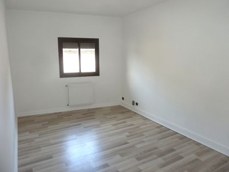 Appartement à louer à CASTELJALOUX (47700). - Photo 2