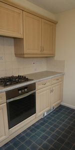 3 bedroom detached house to rent - Photo 3