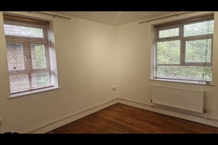 2 Bed Flat, Rivermead House, E9 - Photo 2