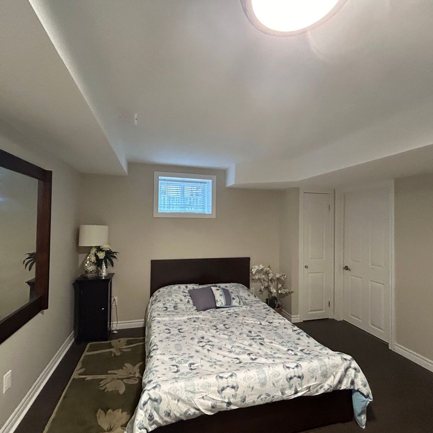 For Lease - 5147 Angel Stone Drive Unit# 2, Mississauga, Ontario - Photo 1