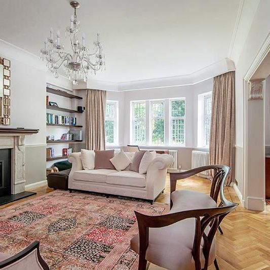 4 bedroom flat to rent - Photo 1