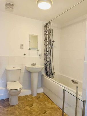 Elphins Drive, Wilderspool Park, Warrington, WA4 - Photo 1