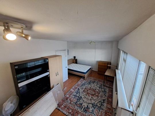 4 bedroom house to rent - Photo 1