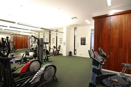 1006B/8 Cowper Street Parramatta - Photo 4