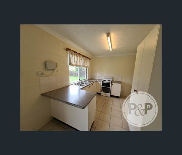 7 Lornsleigh Street, Mount Louisa, Qld 4814 - Photo 6