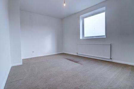 2 bedroom flat to rent, - Photo 2