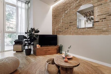 Carrer de Tamarit, Barcelona, Catalonia 08015 - Photo 4