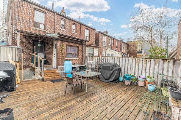 For Lease - 242 Emerson Avenue Unit# Basement, Toronto, Ontario - Photo 1