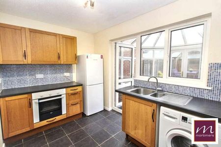 Bowmont Drive, Aylesbury, HP21 - Photo 2