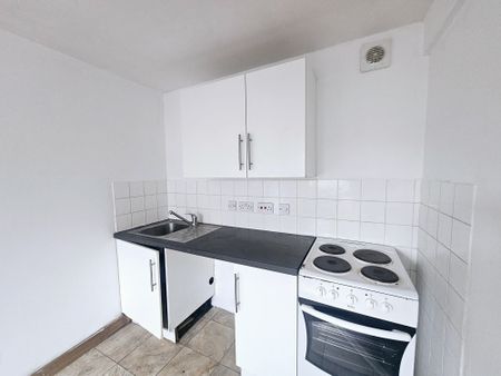 Rayners Gardens, Southampton - Photo 2