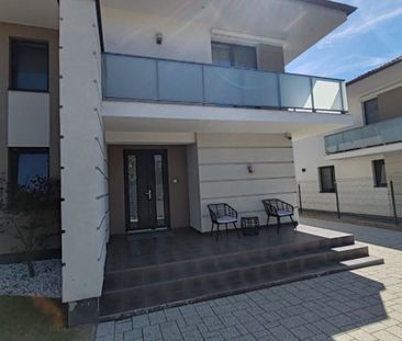 Duplex 4 camere, 111 mp, zona Pronto - Str. Victoriei - Fotografie 4