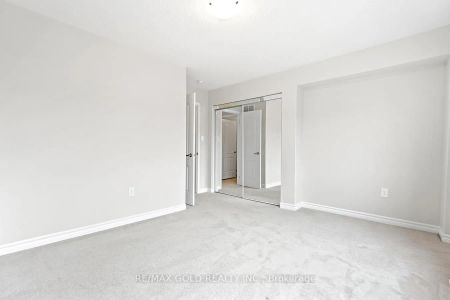 Property For Lease | W8217698 - Photo 4