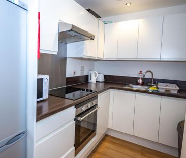 Studio to rent - Photo 1