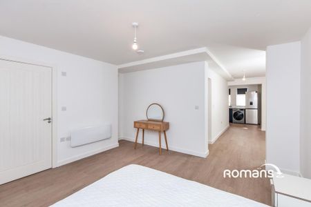 Studio to rent - Photo 2