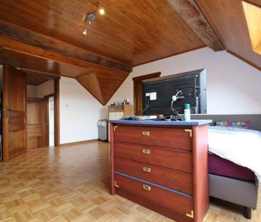 Charmante ruime hoeve met 3 slaapkamers nabij de E40 - Photo 6