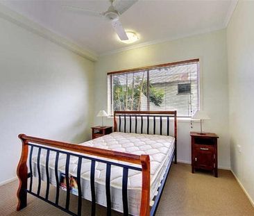 LOVELY FURNISHED UNIT IN NORTHWARD - Photo 4