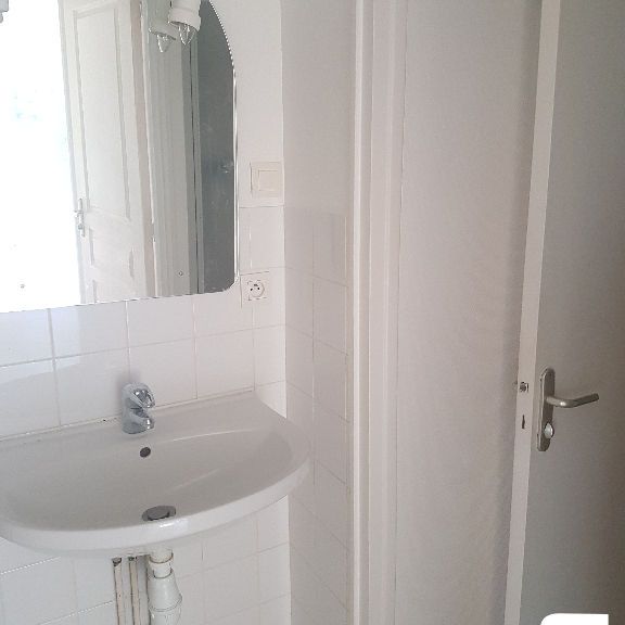 A LOUER Appartement 2 PIECES 50000 Saint-Lô 1 chambre 51.40m² - Photo 1