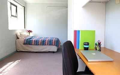 3 Bedroom Apartment - Photo 1