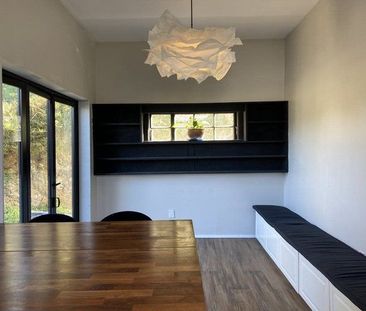 Large 3 Bedroom, 2 bathroom home available in Broo - Photo 2
